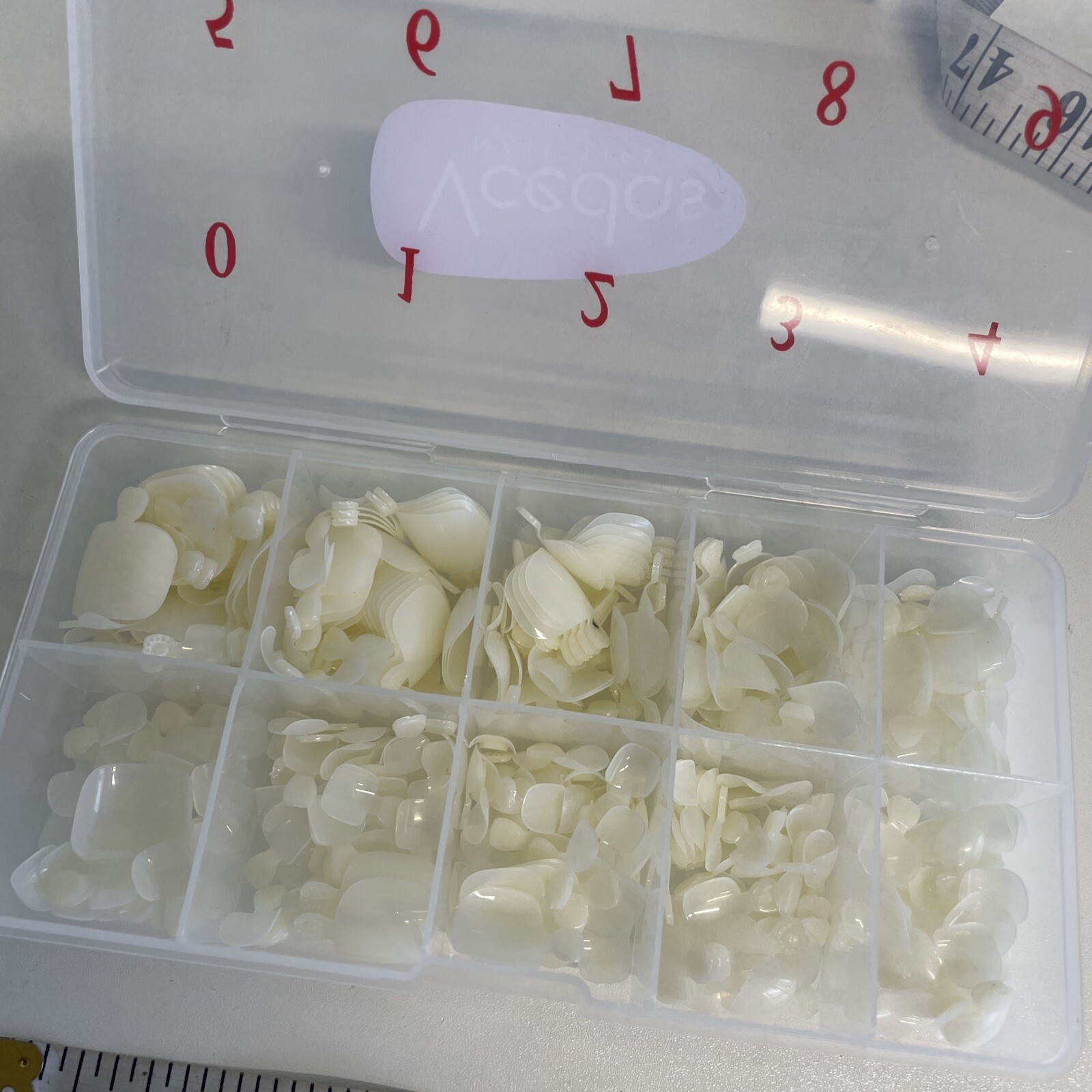 VCEDAS Nail Tips 10 Sizes with carrying case (Unknown count-mixed Up)