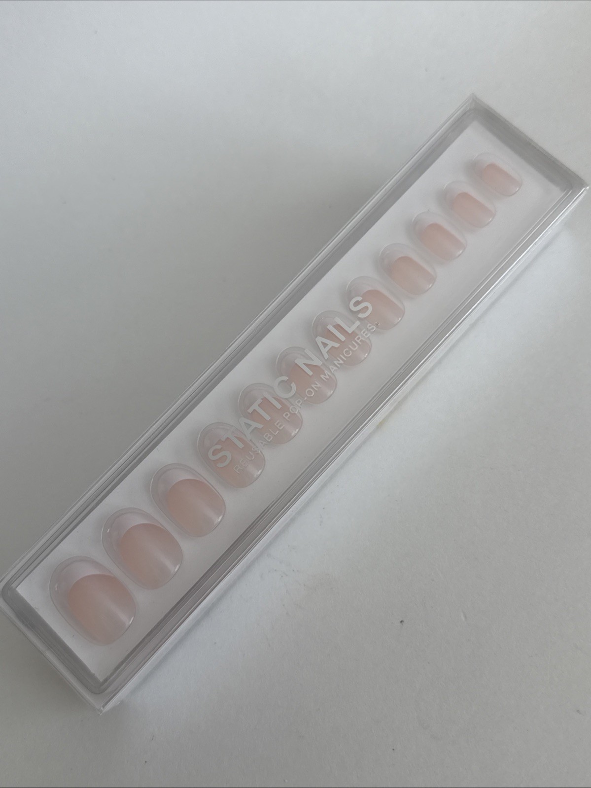 STATIC NAILS Reusable Pop-On Manicures In HOLO FRENCH ROUND