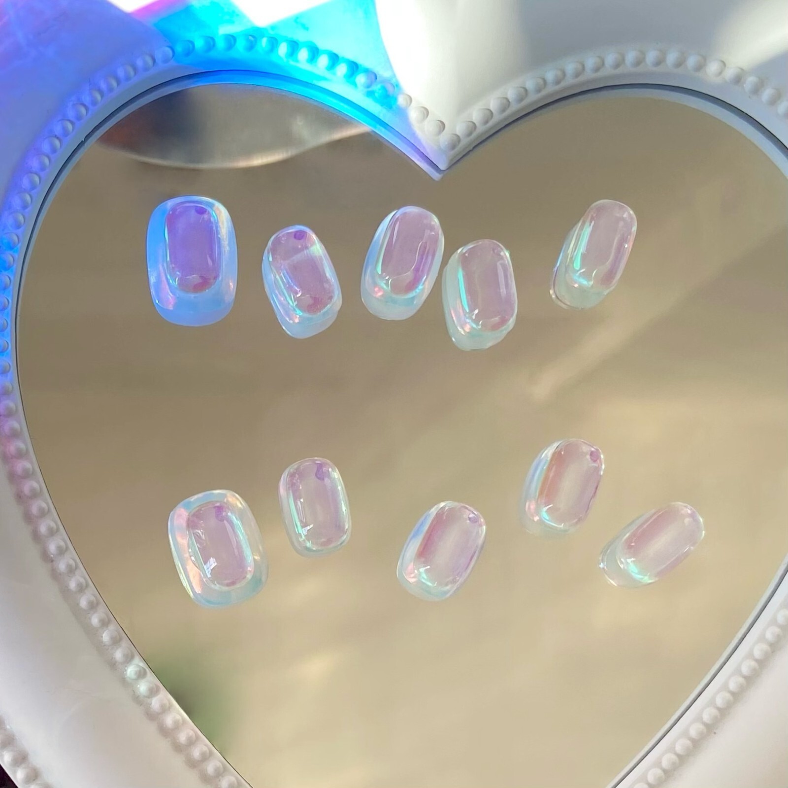 Handmade Iridescent Aurora False Nail Short Squoval Press on Nails for Nail Art