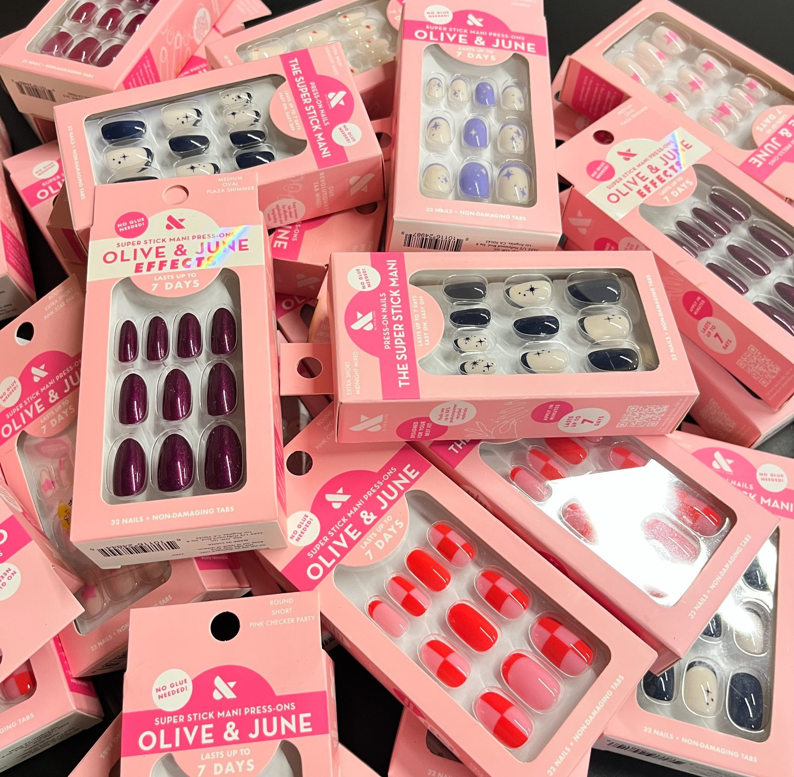 Lot of 30 – Olive and June Press-On Nails 7 Days Multiple Colors & Sizes