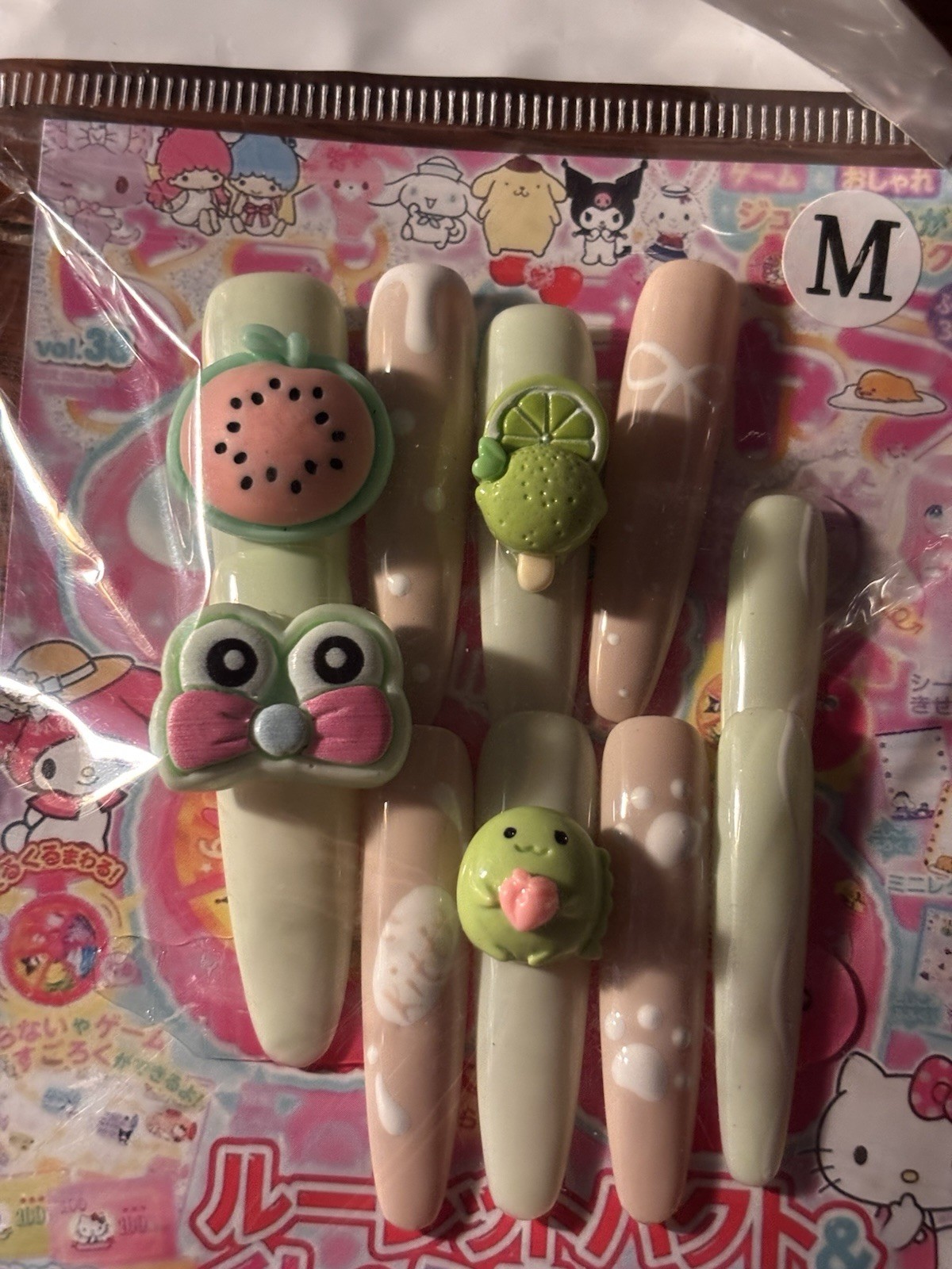4 pks /Pink/Yellow 3D Cartoon inspired Press-On Nails Short Square (medium)
