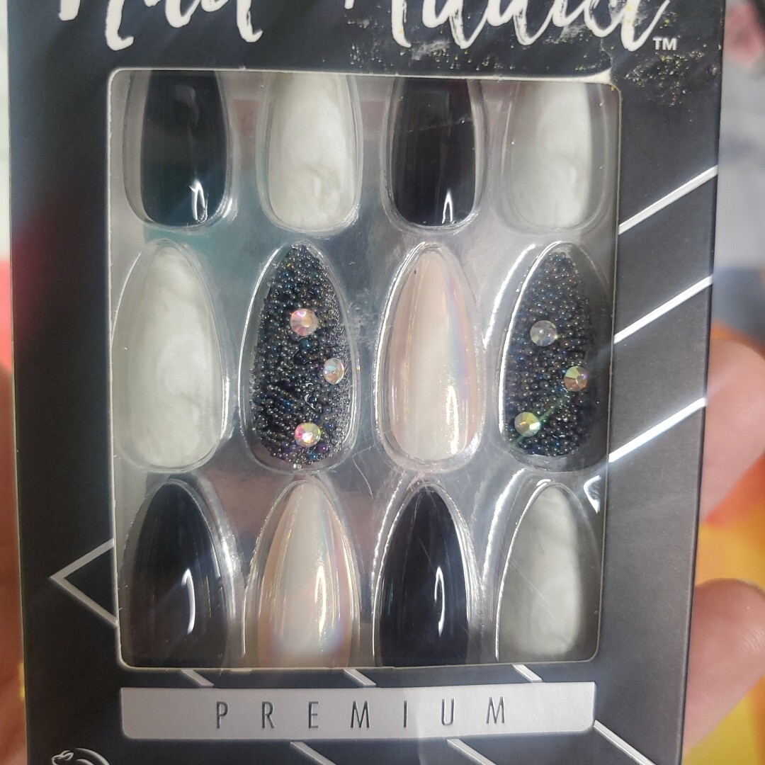 Ardell Professional Nail Addict Premium Set~ Marble & Diamonds! ~ 28 Nails NEW
