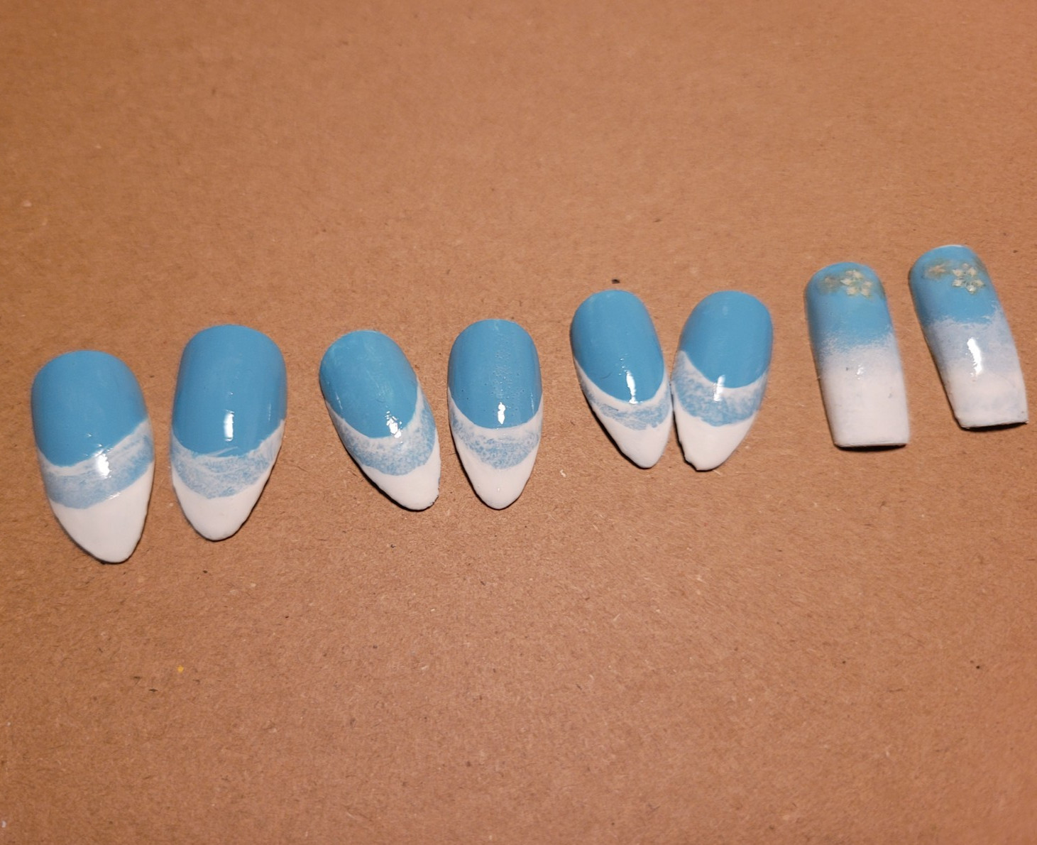 Press-On Nails Nails| Kawaii Blue/White French| Shape Almond| Size Medium| Reusa