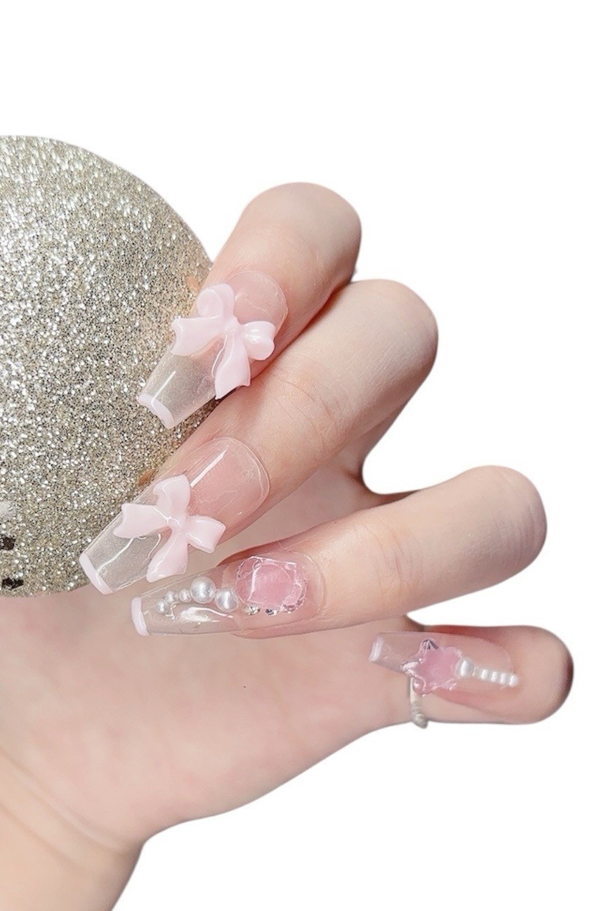 Press on Nails #076 Pink Ice – Elegant Design with Clear Finish