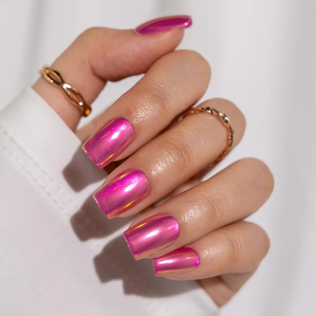 Red Aspen Press On Nails – The Heartbreaker Hue, Hails | Short Coffin | Pink