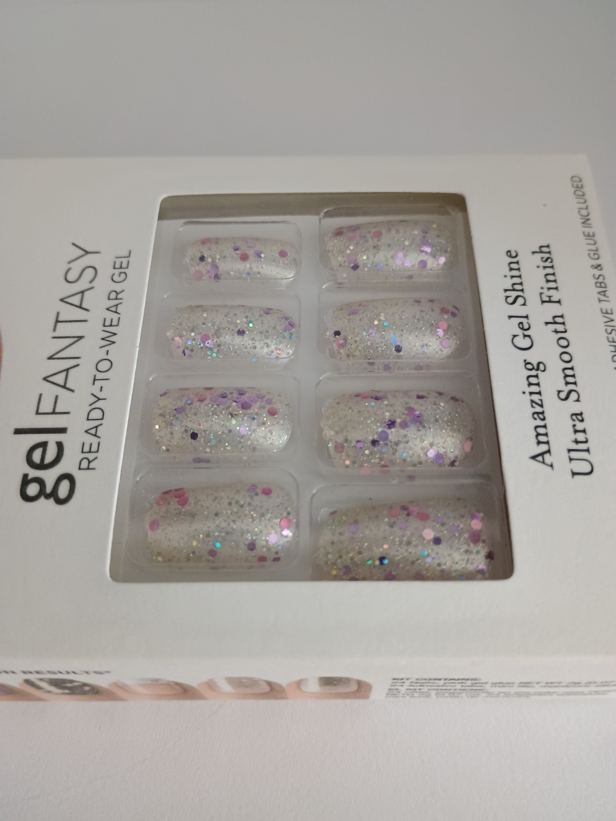 Kiss Gel Fantasy Medium Length Glue-on False Nails – Silver Purple Glitter (1)