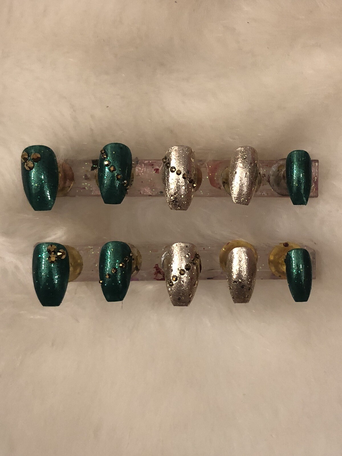 ℤ ℕ𝕒𝕚𝕝𝕤! Gorgeous set of Handcrafted Press On Nails