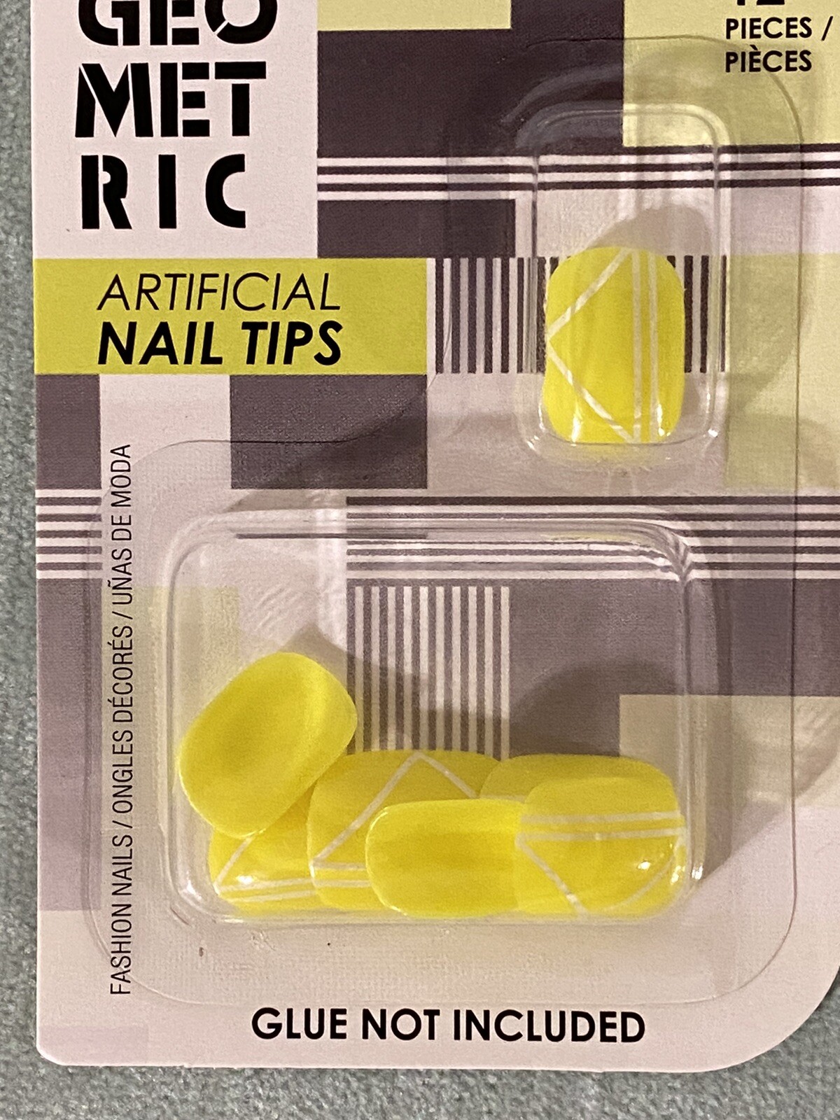 L.A. Colors Press On Nails – C68422 Love Triangles – Coffin Shaped – Geometric