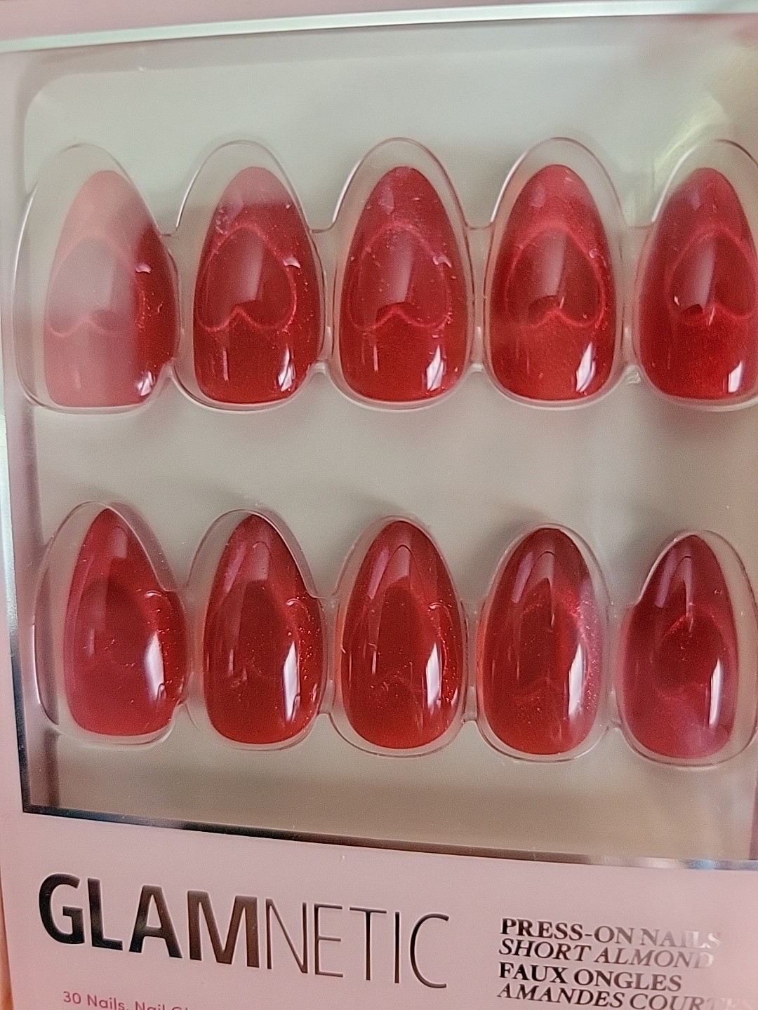 Glamnetic Press-On Nails Love Me Red Hearts Short Almond 30 Count New Sealed Box