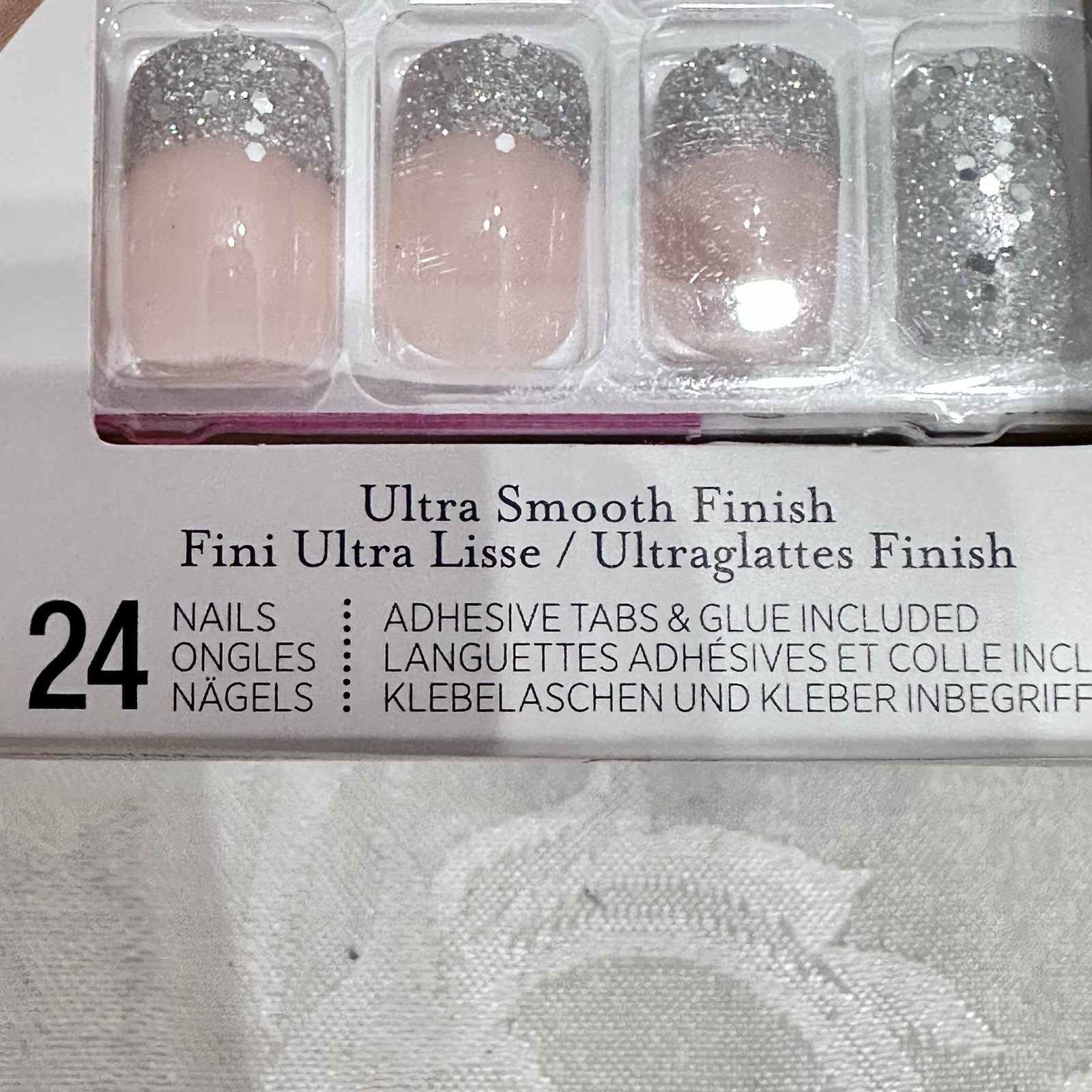 KISS Nails Medium Length Gel Fantasy, Glitter 24 Nails smooth Finish Square