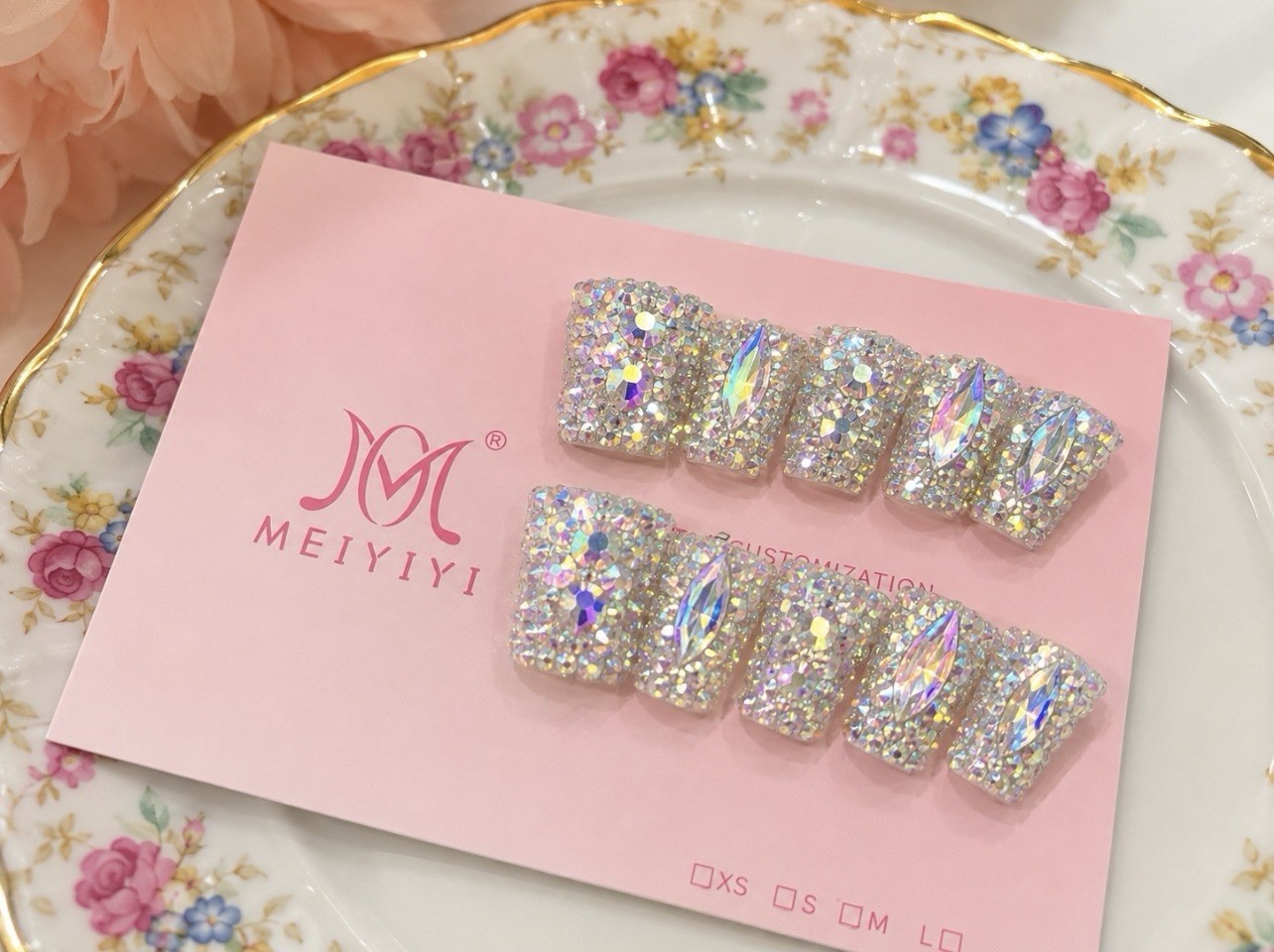 Luxury AB Press-on Nails, Medium/long Duck/Flare Shaped