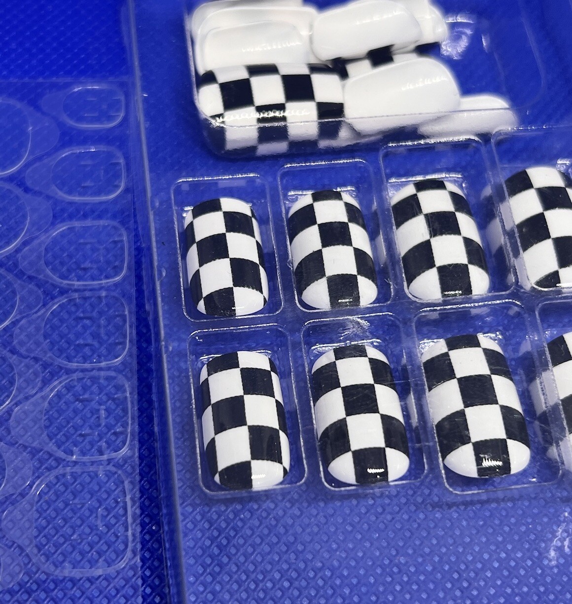 Checker Board Glossy Black White 24 piece Set Matte Finish False Press On Nails