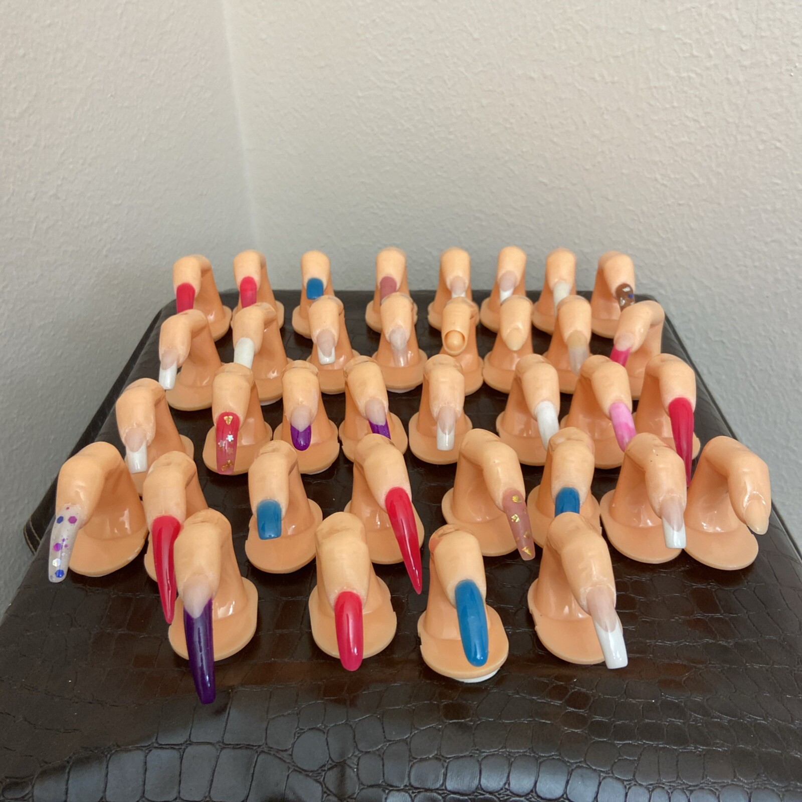 Give Set Of 36 NAIL ART DISPLACE, NAIL ARTS DECORATION STAND, or PRACTICE,