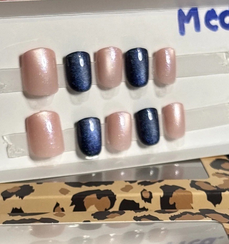 Press On Nails Short Square Glitter Cateye Sz Medium Pink&Blue Cateye