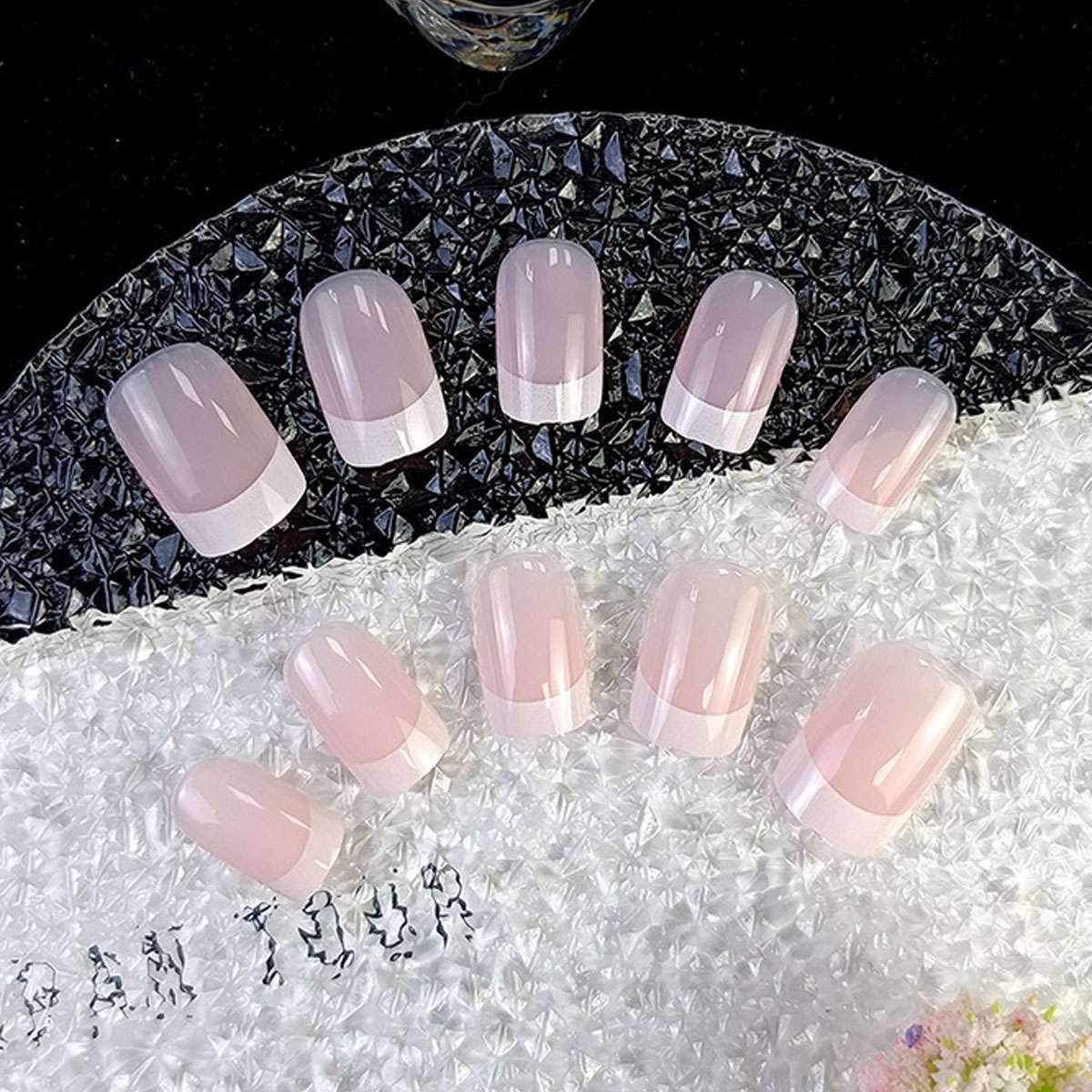 24pcs Short Square White French Style Fake Nail False Nails Press On Nails Glue