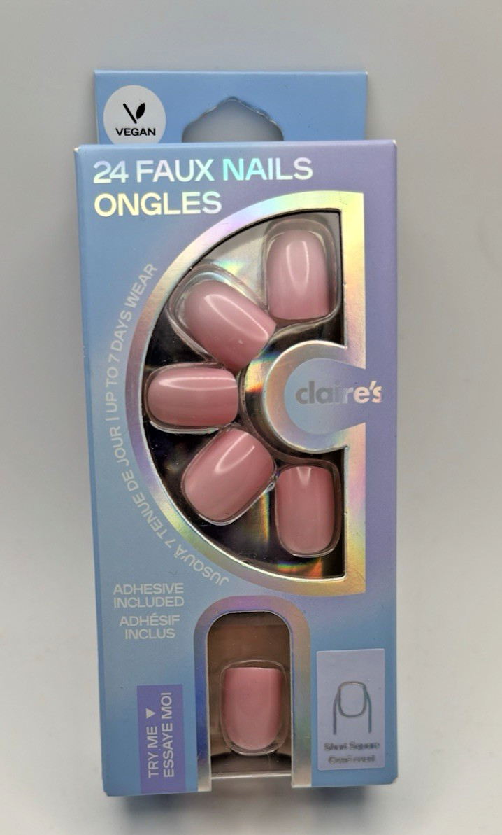 New 24 False Vegan Nails from Claire’s Pink Short Square Shape