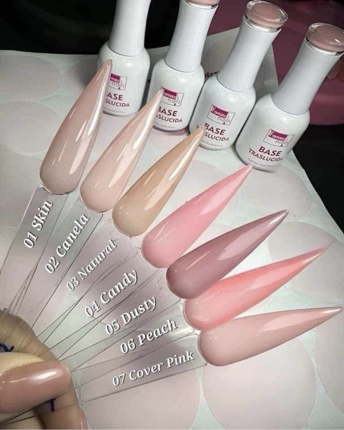 Bases Translúcidas De Fantasy Nails. 7 tonos de 15 ml