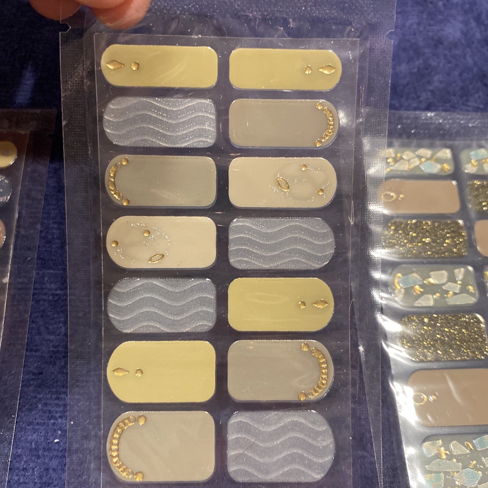 Nail patch Press On Nail Polish Strips 3-D Nail Art With Bling (READ AD)