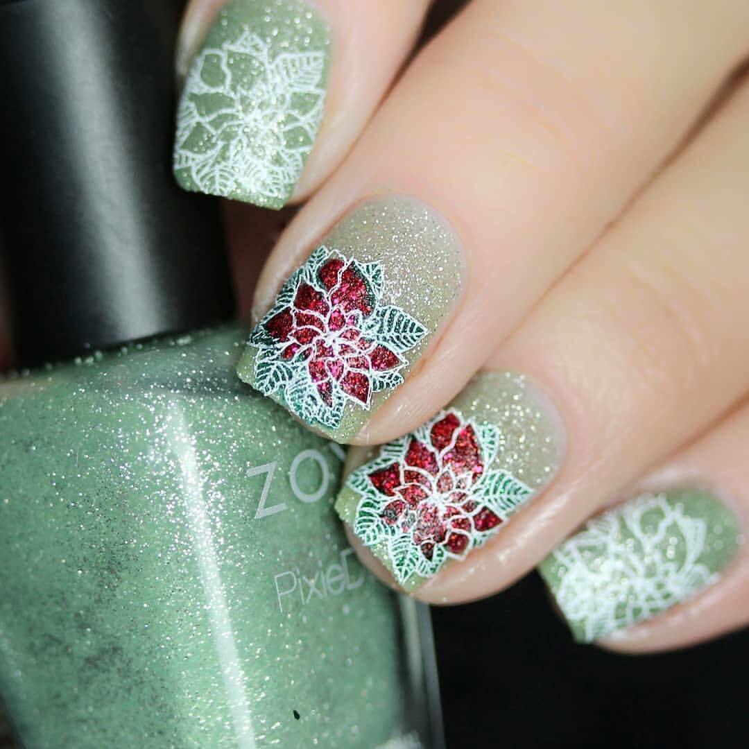 B034 Deck the Nails Stamping Plate For Christmas Stamped Nail Art Design
