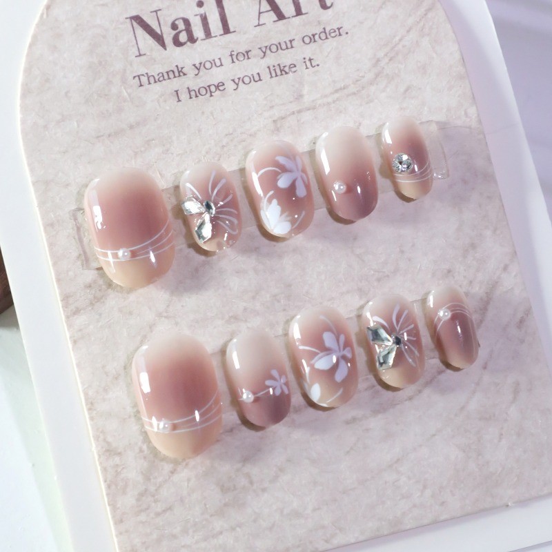 48Pcs-Short Round Nude Gradient White Floral Rhinestone Design Press on Nails