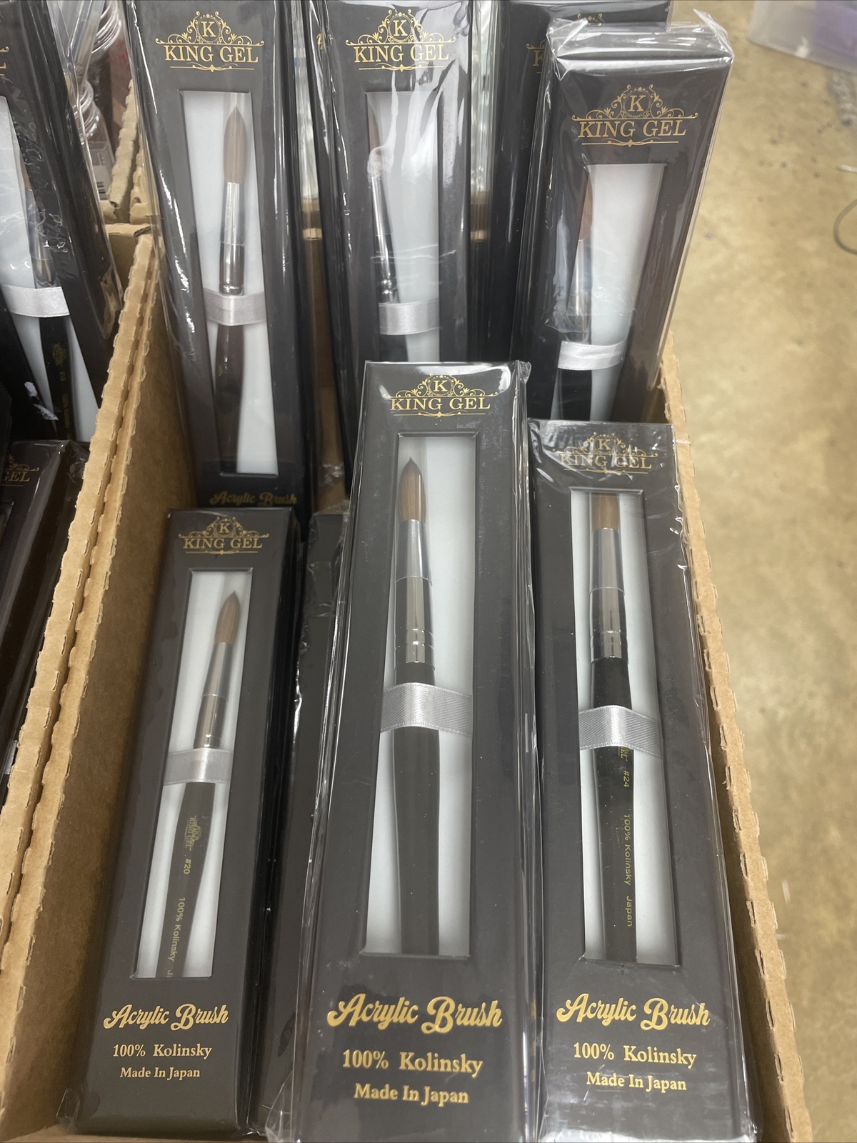 100% Kolinsky Acrylic Brush (Made In japan) Size #14