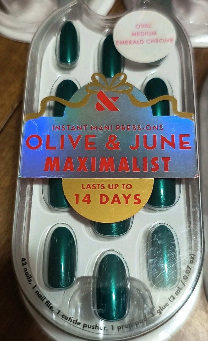 (5) x Olive & June Maximalist Instant Mani Press-Ons