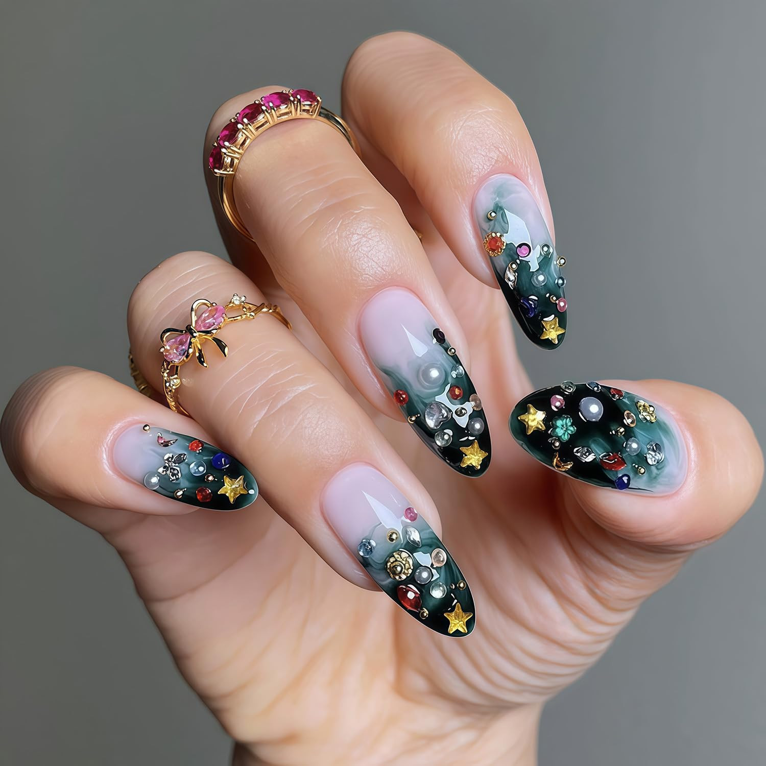 24Pcs Green Press on Nails Long Square Fake Nails with Gold Sun Starburst Lines