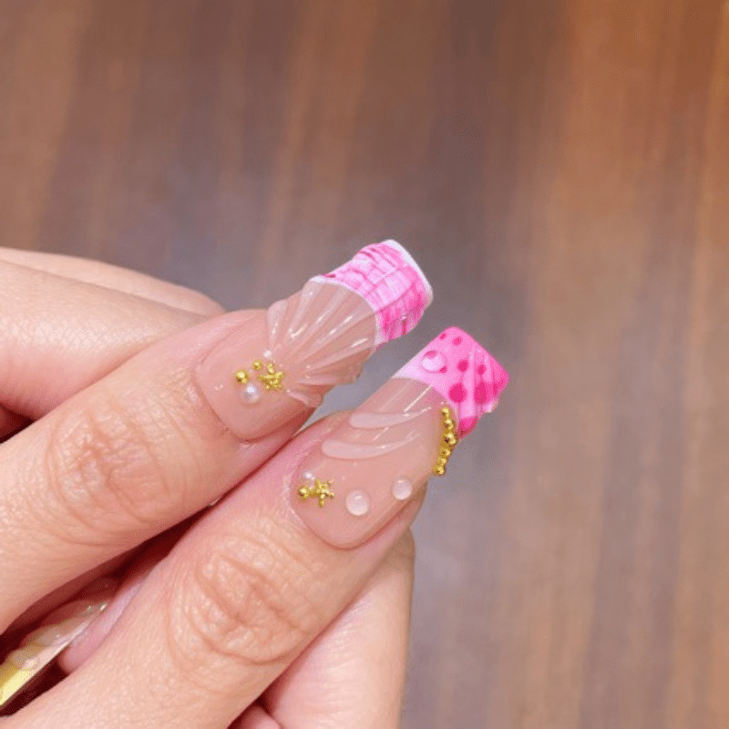 10pcs Long Square Press on Nails, Pink Nude 3D Shell Flower Trendy Nail Art