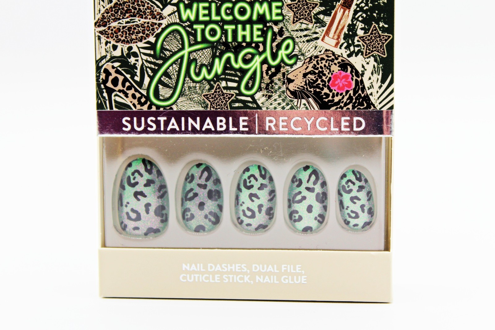 Red Aspen Short Almond Winona’s Wildest Dreams Press-On False Nails- New in box