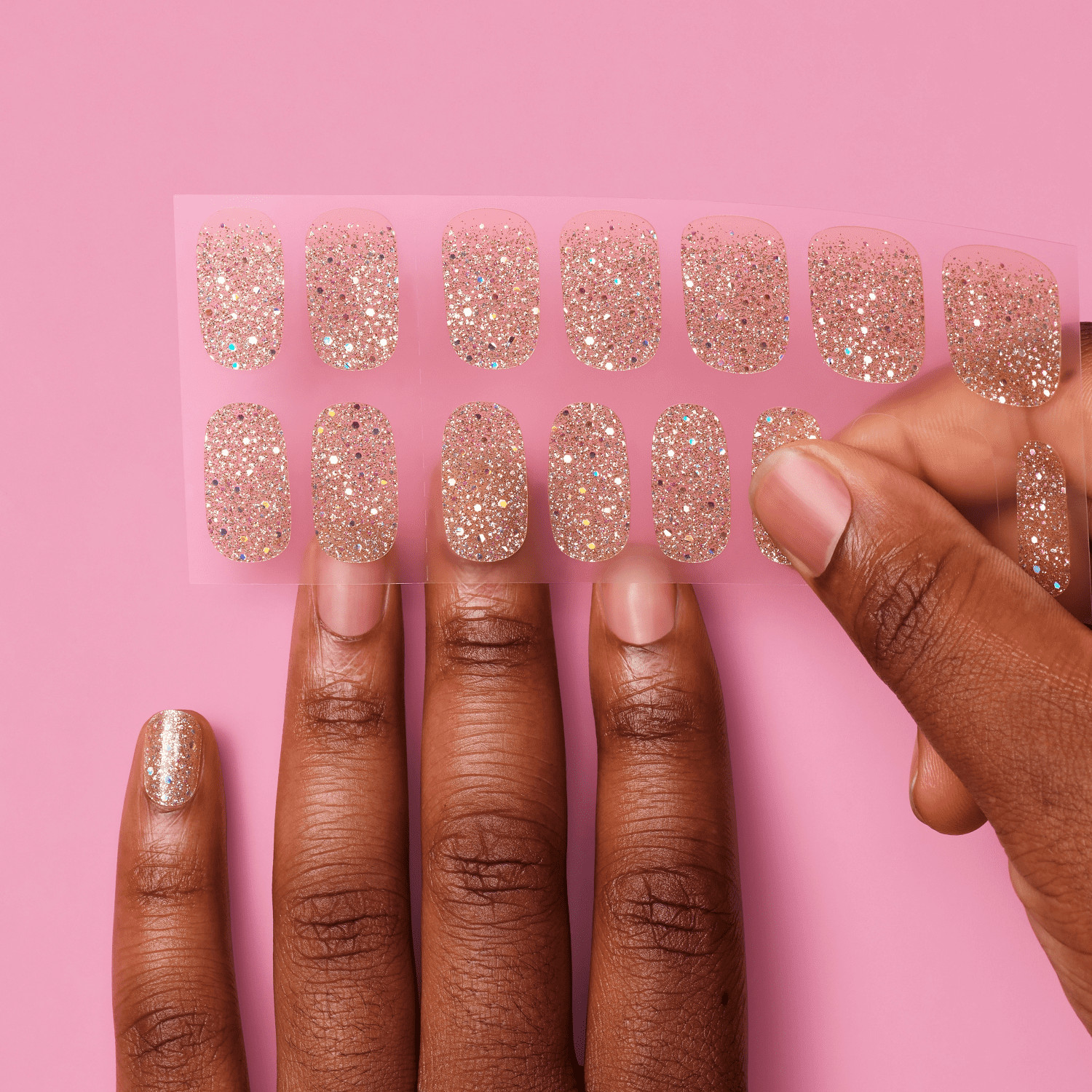 Sally Hansen Salon Effects Nail Strips | No UV Light Needed, A-List Ruby, 32pcs