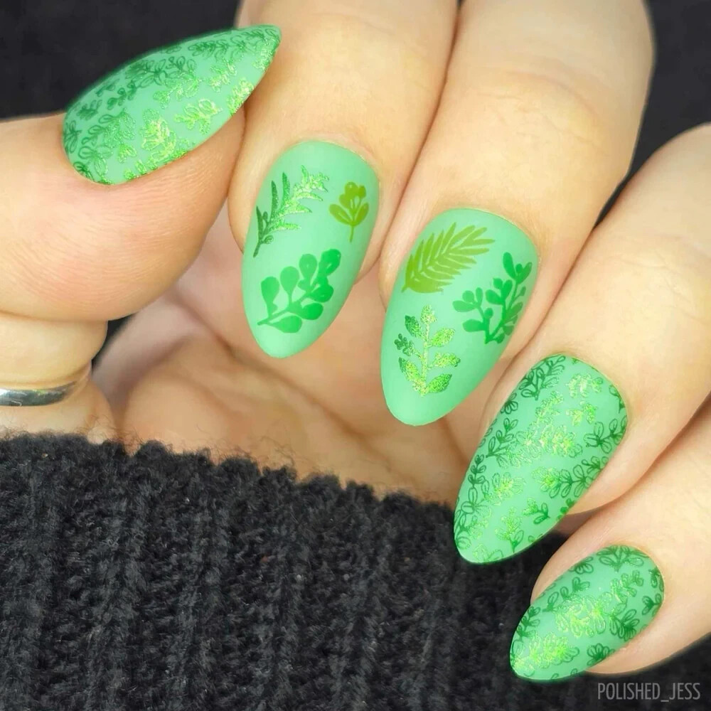 ❄️🎿⛄🏂MANIOLOGY M511 WINTER BOTANICAL NAIL STAMPING PLATE! Make An Offer! 💫