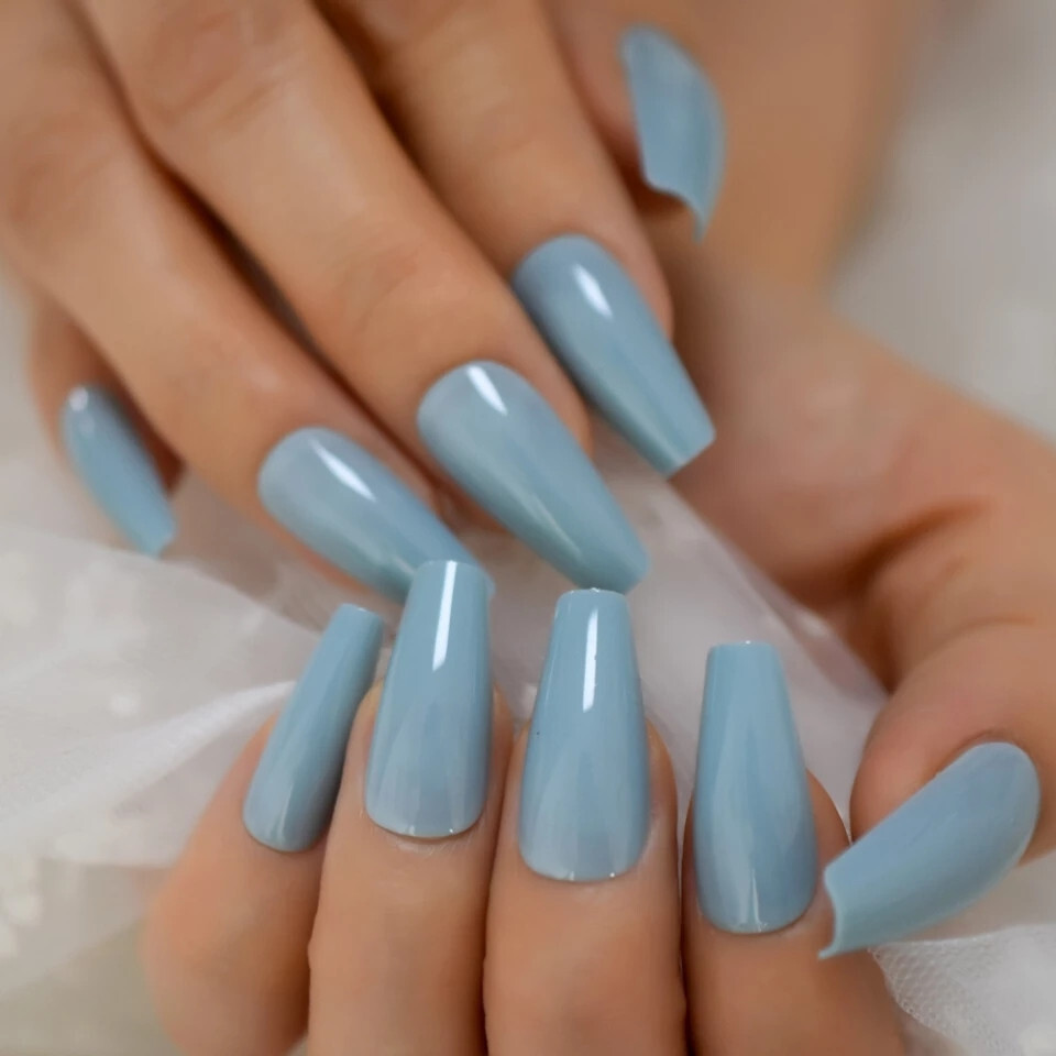 24 Press on nails kit w glue Long coffin glossy light blue denim