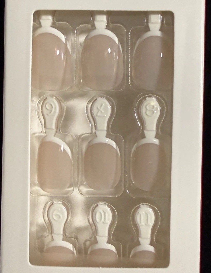 KISS Salon French Press-On Nails Full-Cover Short Squoval Pink/White 24 DGSF03