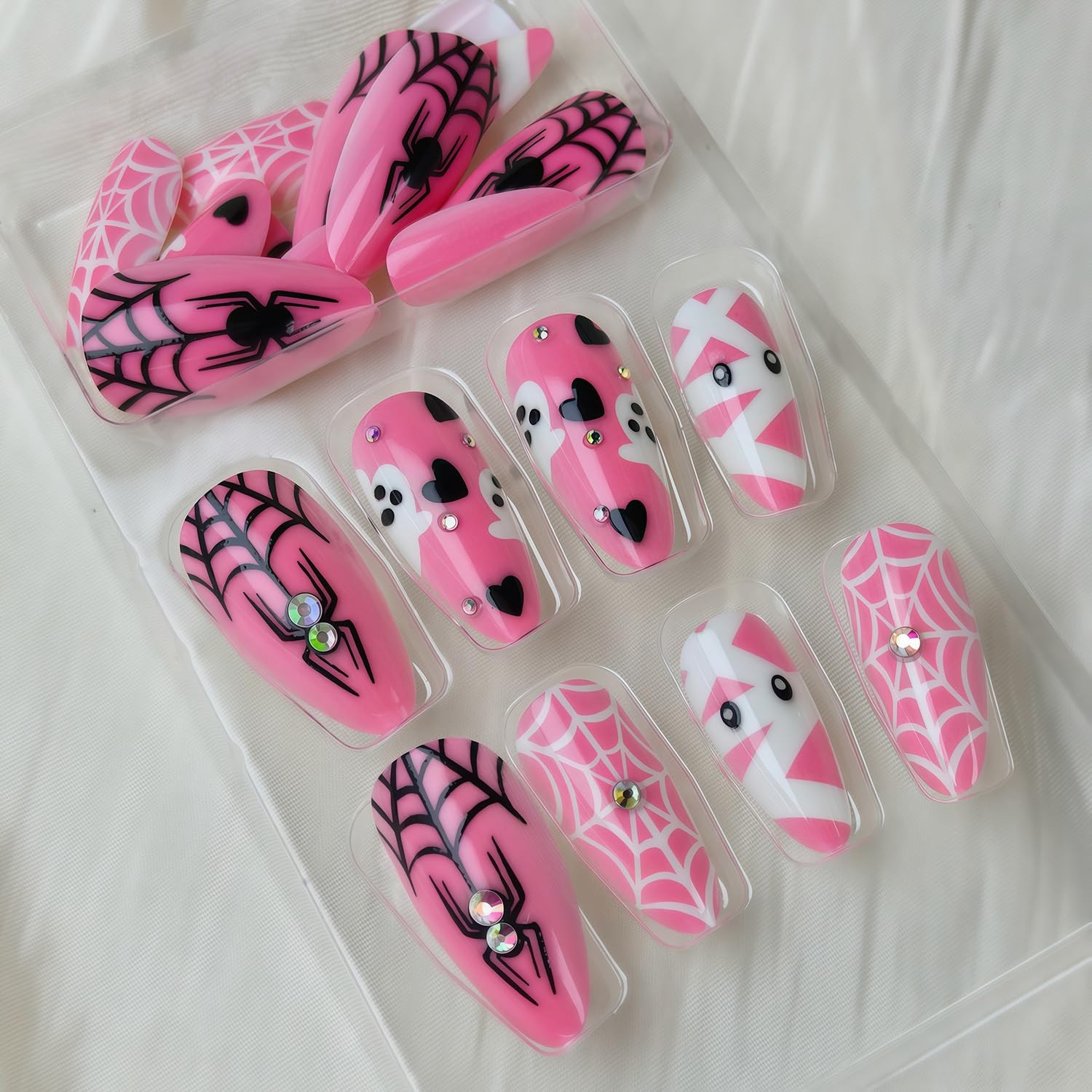 24Pcs Halloween Press on Nails Cute Ghost Fake 4in*3in*0.06ib, Multicolor