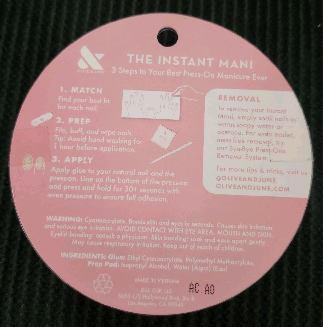 Olive & June Instant Mani Press-On Nails Medium Oval Pink Goldfish