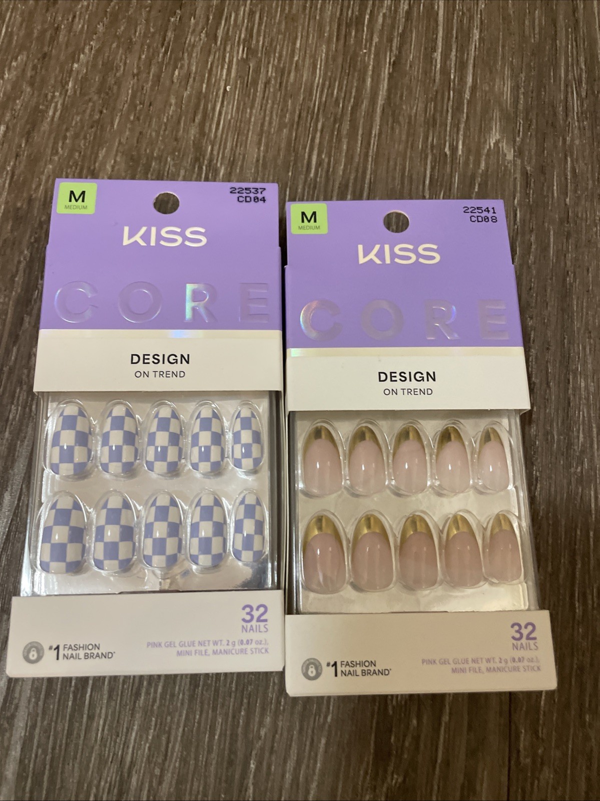 Kiss Press On Nails Set of 4 Core Themes Design & Magnetic Size M Sealed NIB