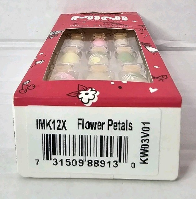 KISS imPRESS Mini Press-On Nails Flower Petals Short Squoval Kids