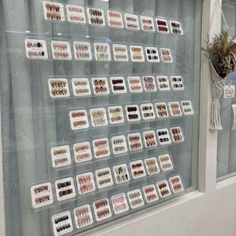 120 Random Nail Art Pieces, Multiple Colors, Detachable Styles, Fake Nails