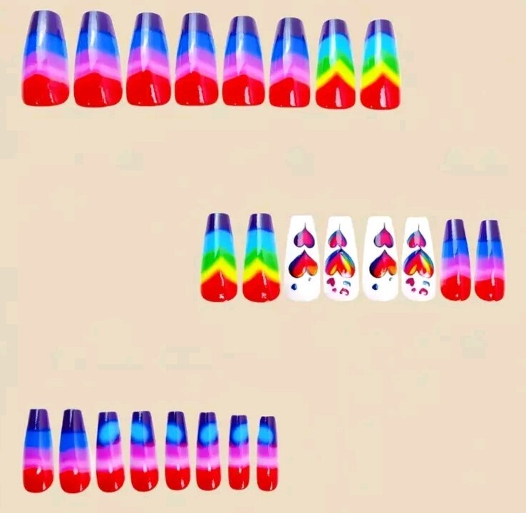 Valentine’s Day Love Pattern Press-On Nails Colorful Stripes Blurred Love