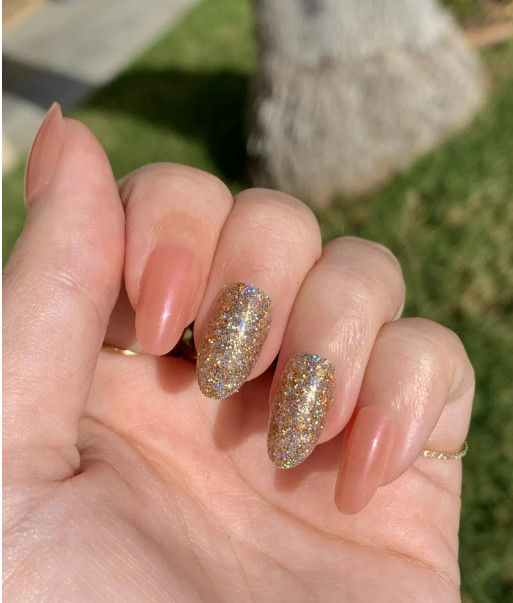 Olive & June Press-on Artificial Nails Glitter Pink Goldfish Medium Length Lot 2