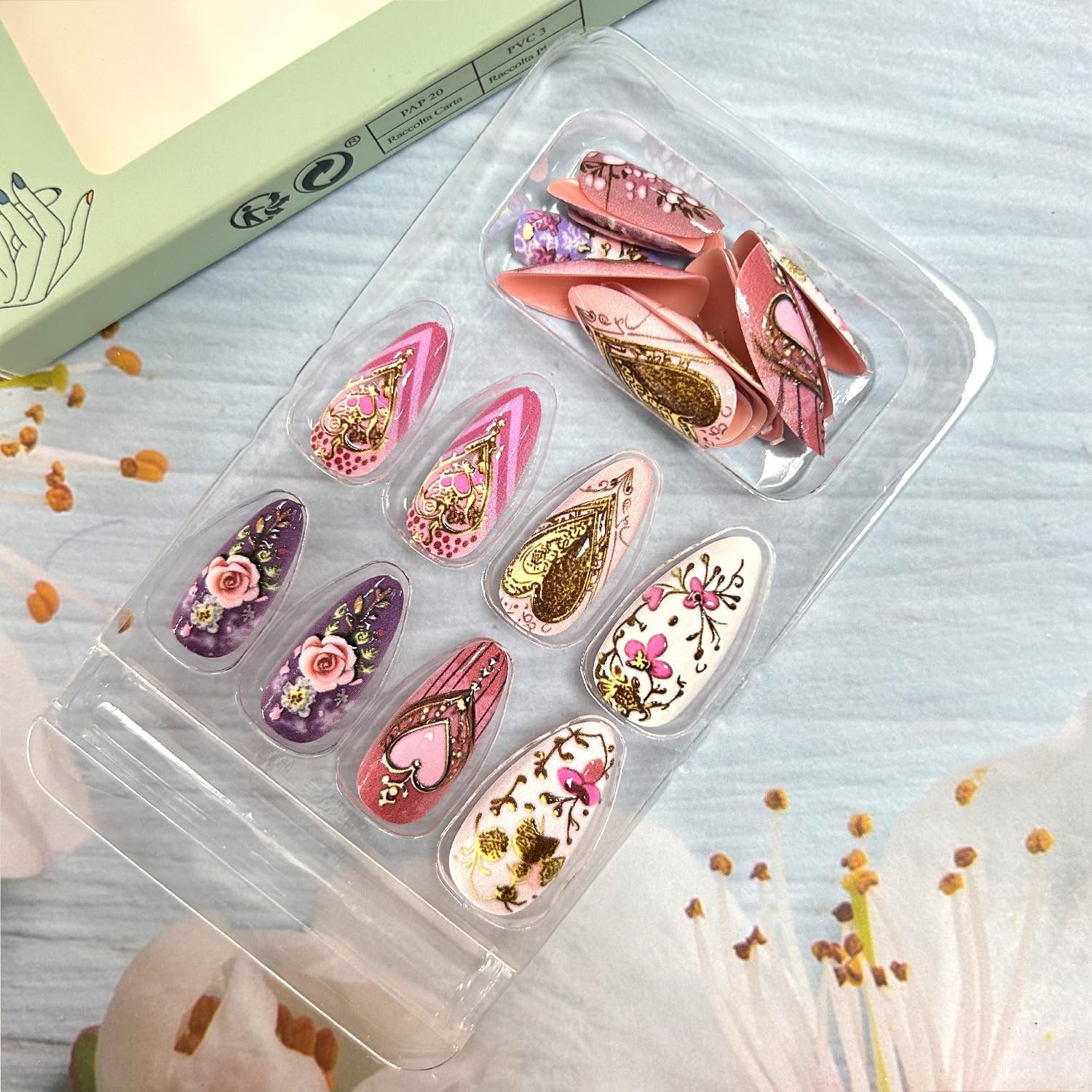 Gold Love Heart Press on Nails Almond Shaped Flower Rose Gold Love Heart Flower