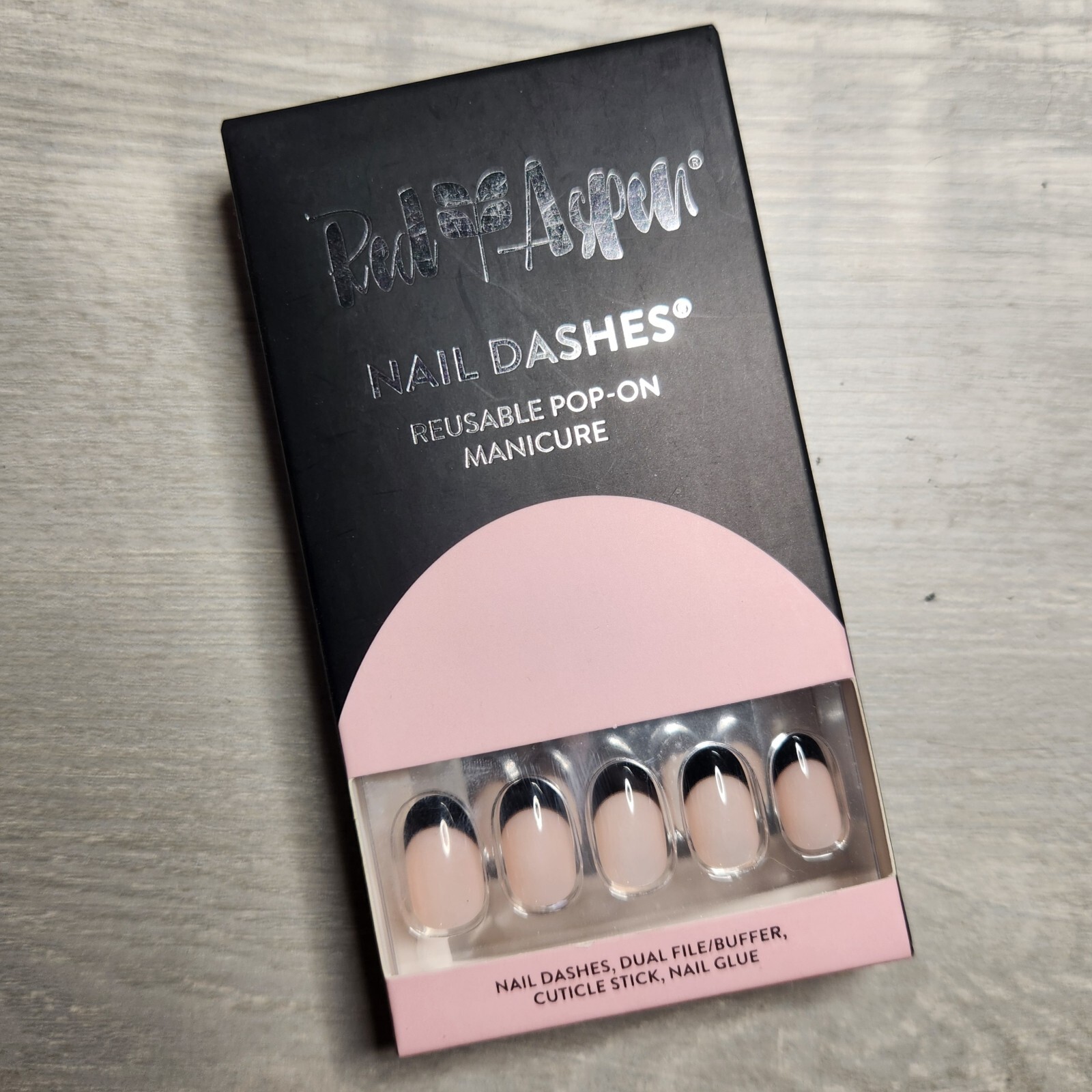 Press On Nails Merci, Liz Medium Round Black French Tip Dashes Red Aspen