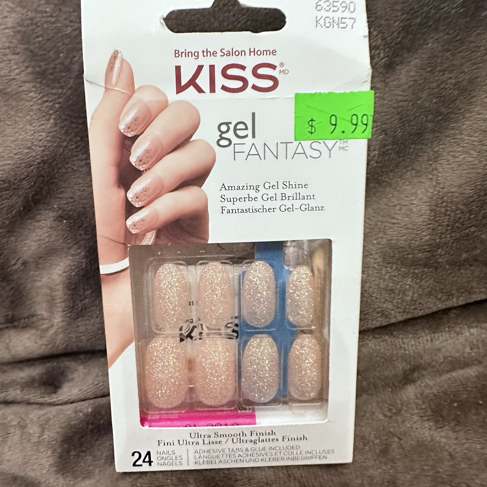 KISS Nails Medium Length Gel Fantasy, Glitter 24 Nails smooth Finish Almond