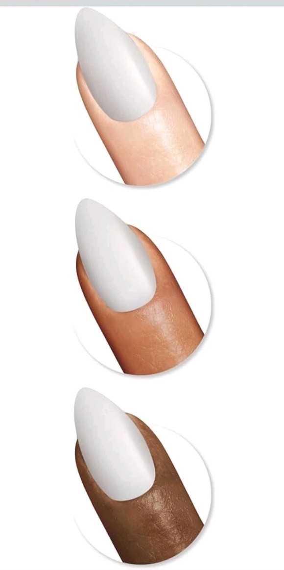 Sally Hansen SALON EFFECTS PERFECT MANICURE 24 ct ALMOND / ONLY HAVE ICE FOR YOU
