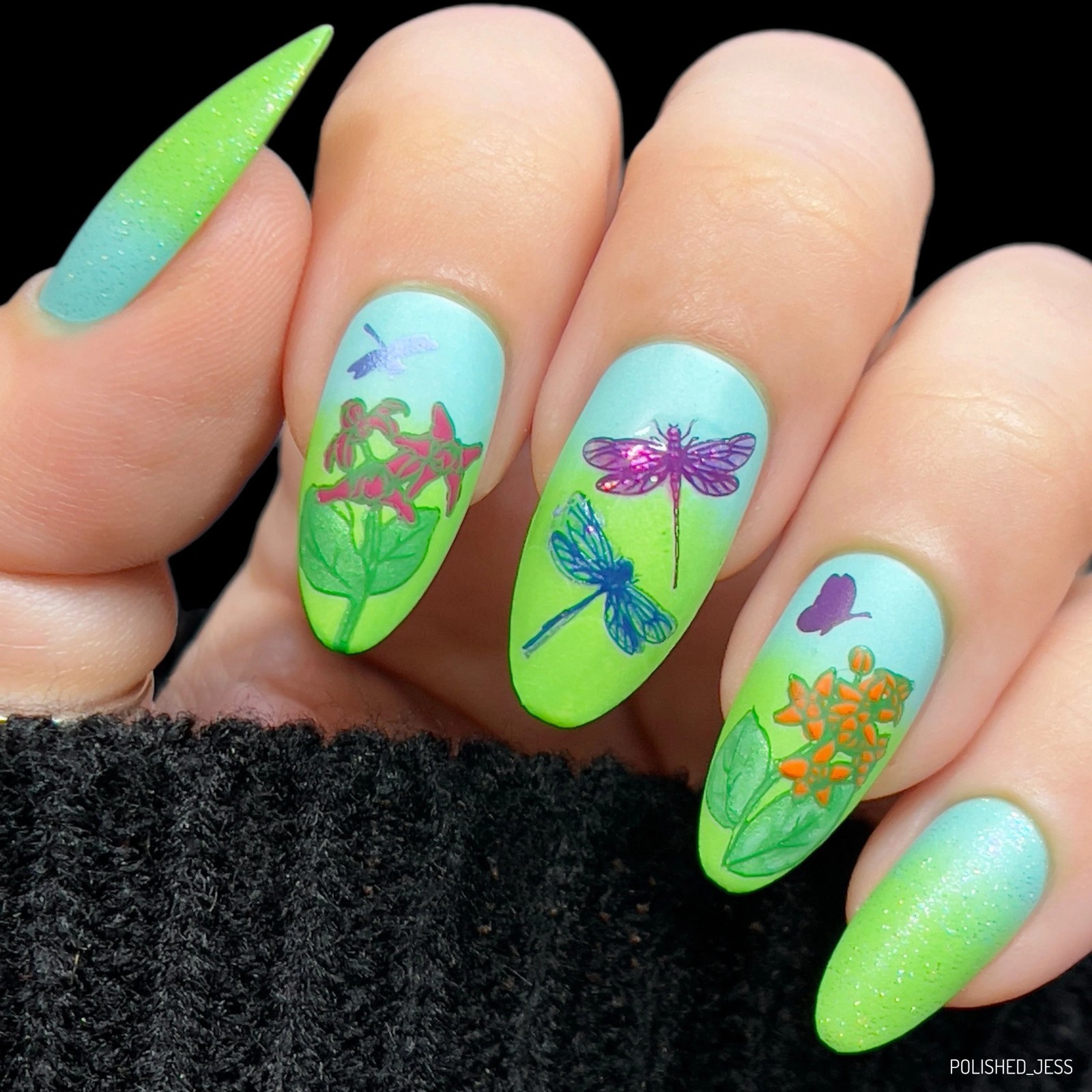 Sky Dancers: Flutter Pirouette (MXM123) – Nail Stamping Plate