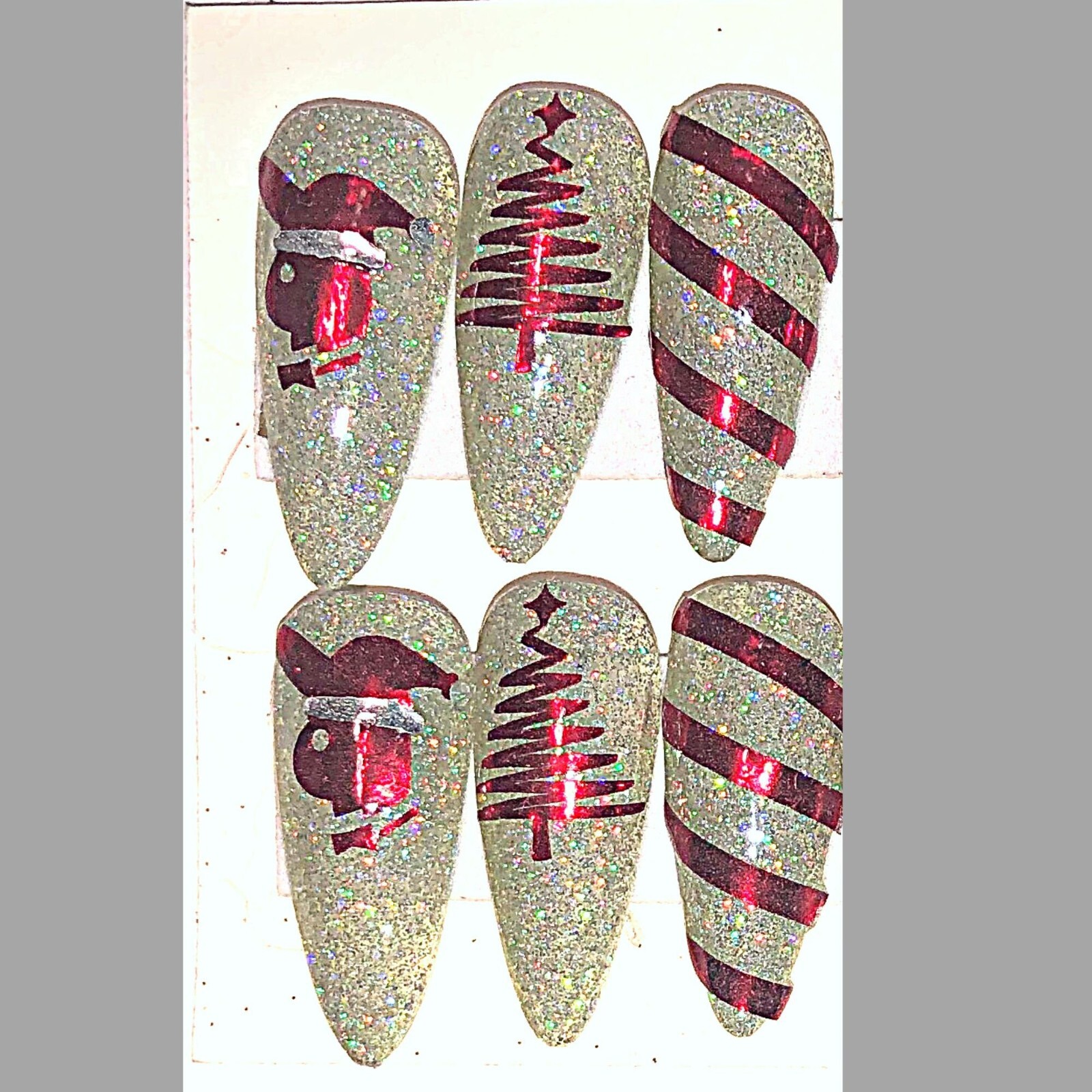 Sparkly Christmas Bunnies Press-On Nail Set – Long Almond (Size 0-8)