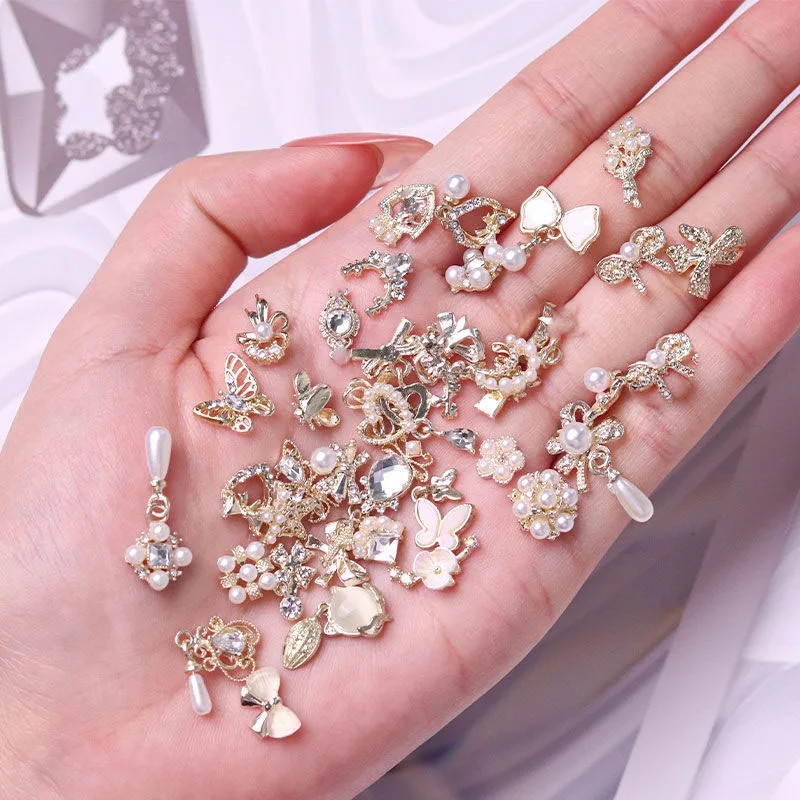 50Pc Random Luxury Nail Art Dangle Jewelry (Heart Bowknot) Mixed Style 3D Nail