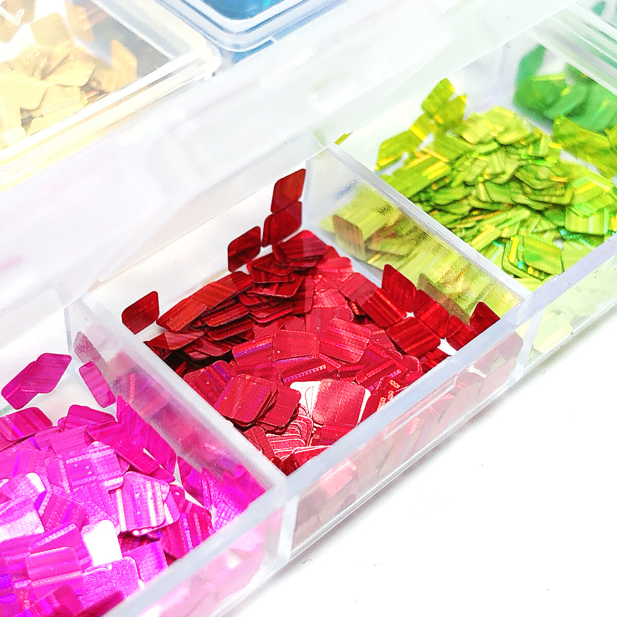 Wrapables Dazzling Nail Art Rhinestones Nail Manicure with Plastic Case