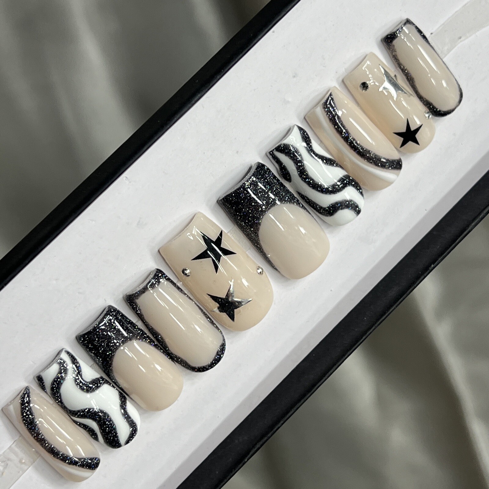 ✨ CUSTOM Hard Gel Press On Nails, Black White Nude Star W BLING 10p SET W Kit
