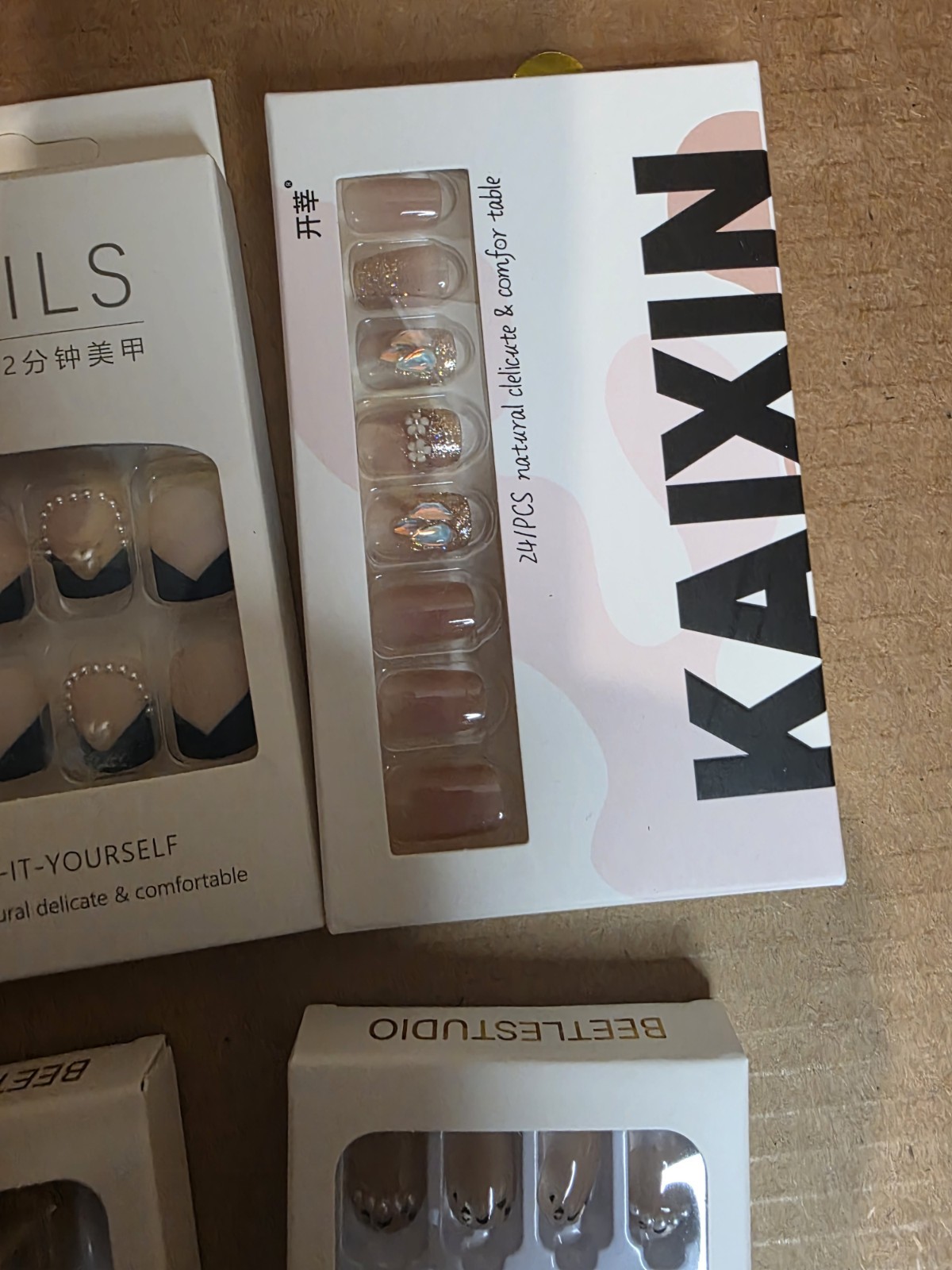 10 piece Press-On nail bundle